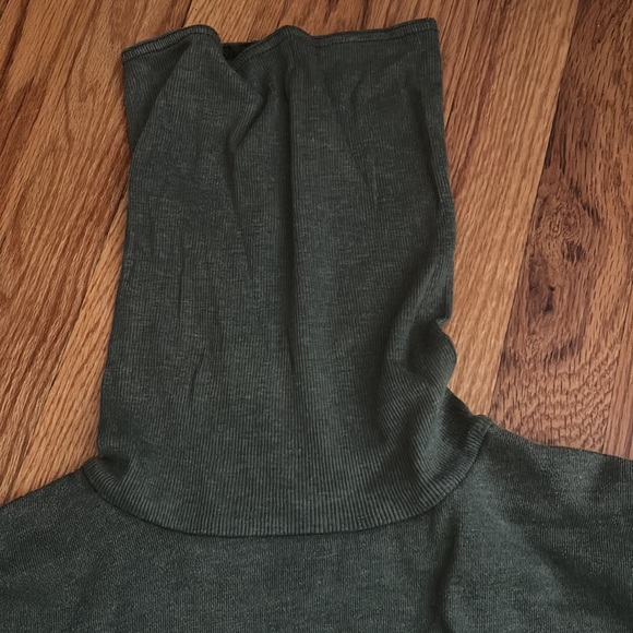Aerie Turtleneck Jersey Pullover sweatshirt - Picture 7 of 7